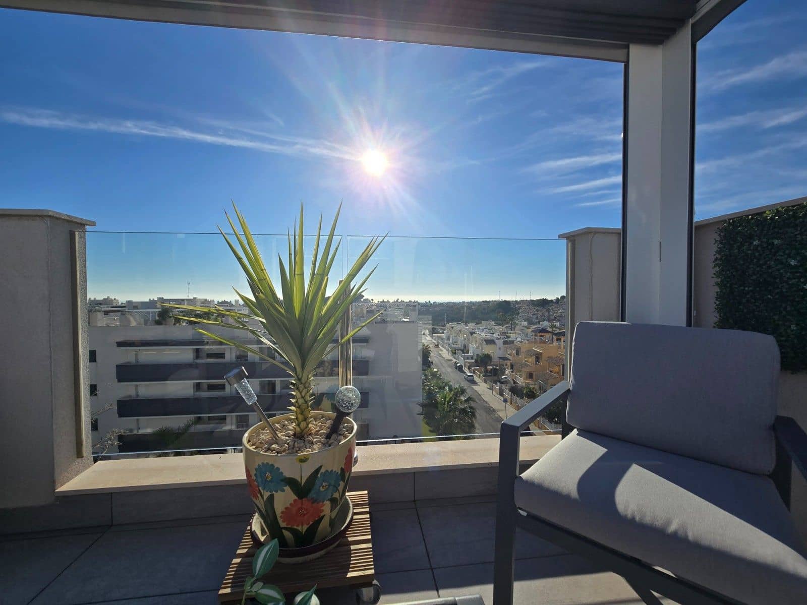 Apartamento de 2 habitaciones en Filipinas en venta con piscina garaje - 335.000 € (Ref: 9513907)