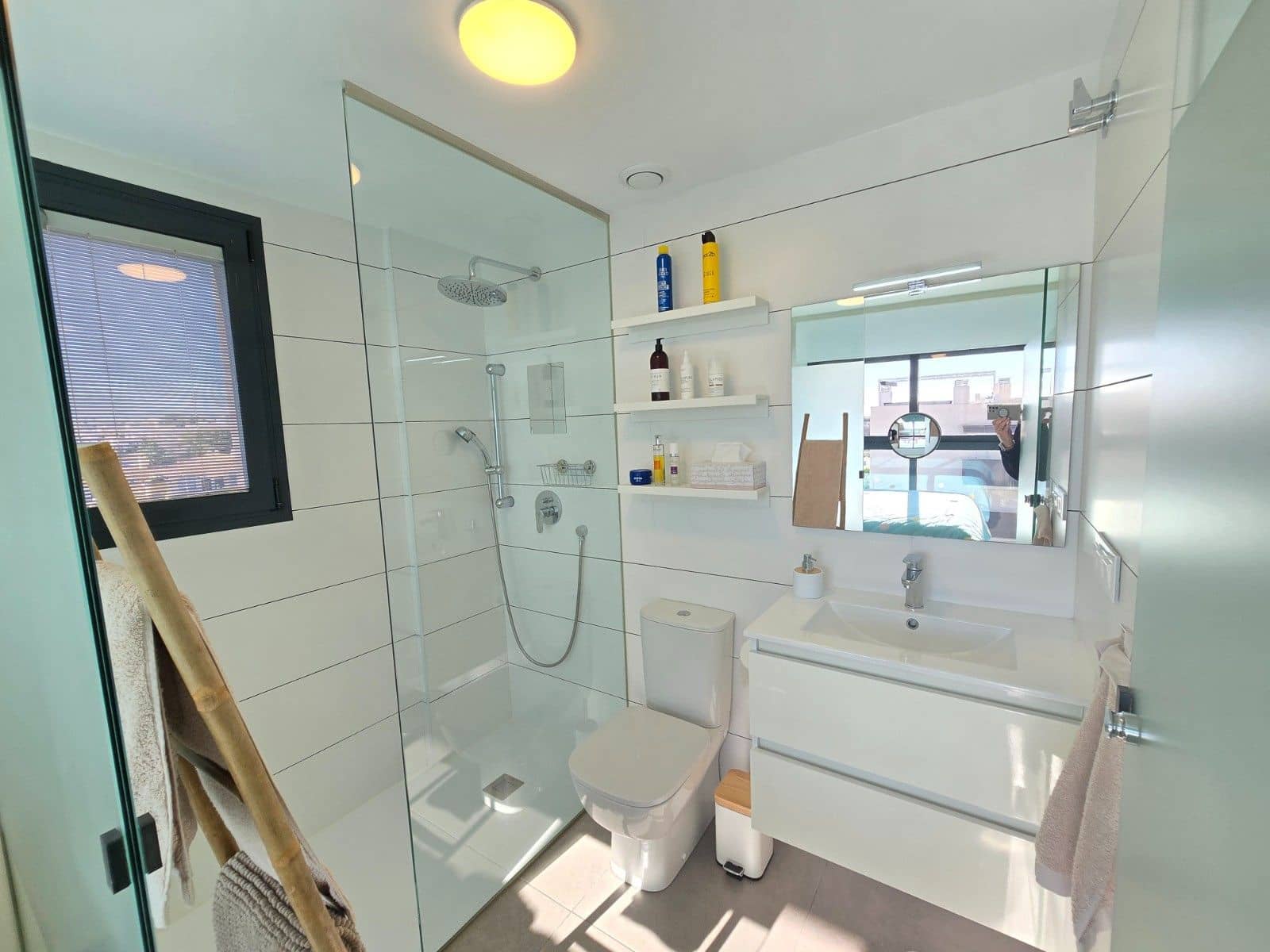 Apartamento de 2 habitaciones en Filipinas en venta con piscina garaje - 335.000 € (Ref: 9513907)