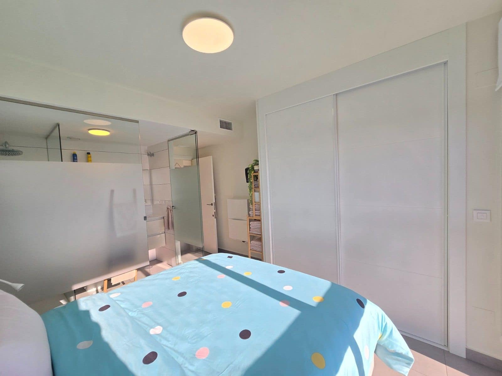 2 soveværelse Lejlighed til salg i Filipinas med swimmingpool garage - € 335.000 (Ref: 9513907)