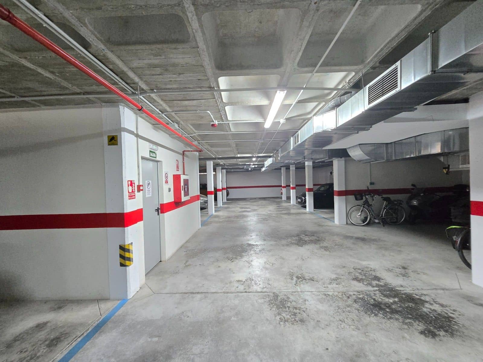 2 soveværelse Lejlighed til salg i Filipinas med swimmingpool garage - € 335.000 (Ref: 9513907)