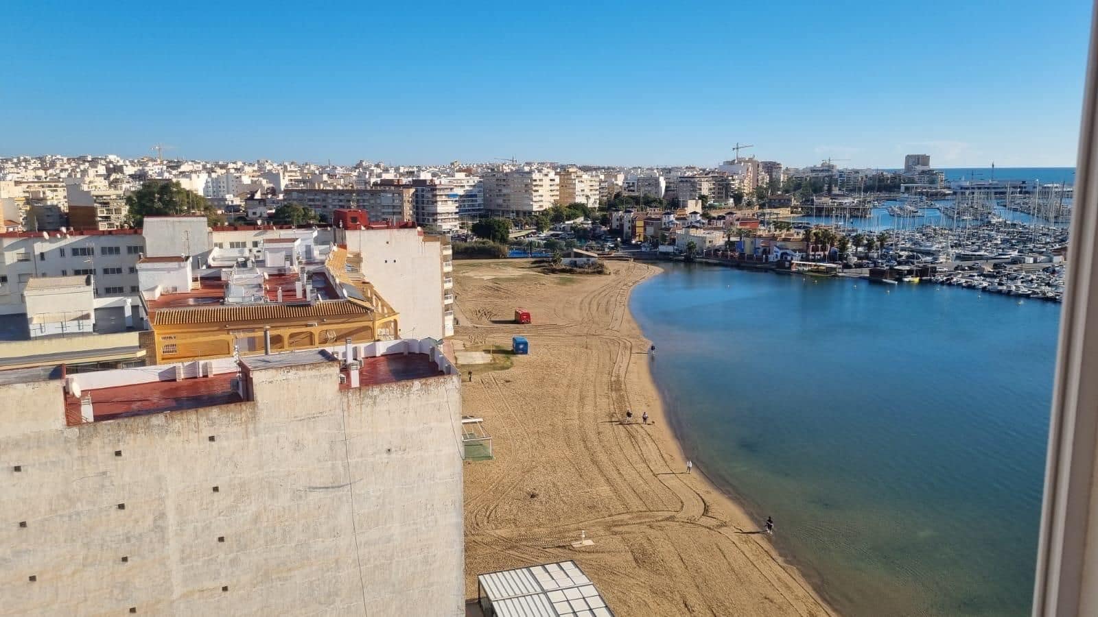 3 sypialnia Penthouse na sprzedaż w Torrevieja z basenem - 330 000 € (Ref: 9513918)