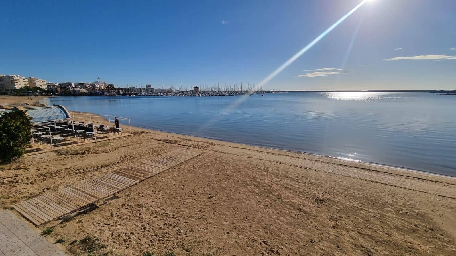 3 sypialnia Penthouse na sprzedaż w Torrevieja z basenem - 330 000 € (Ref: 9513918)