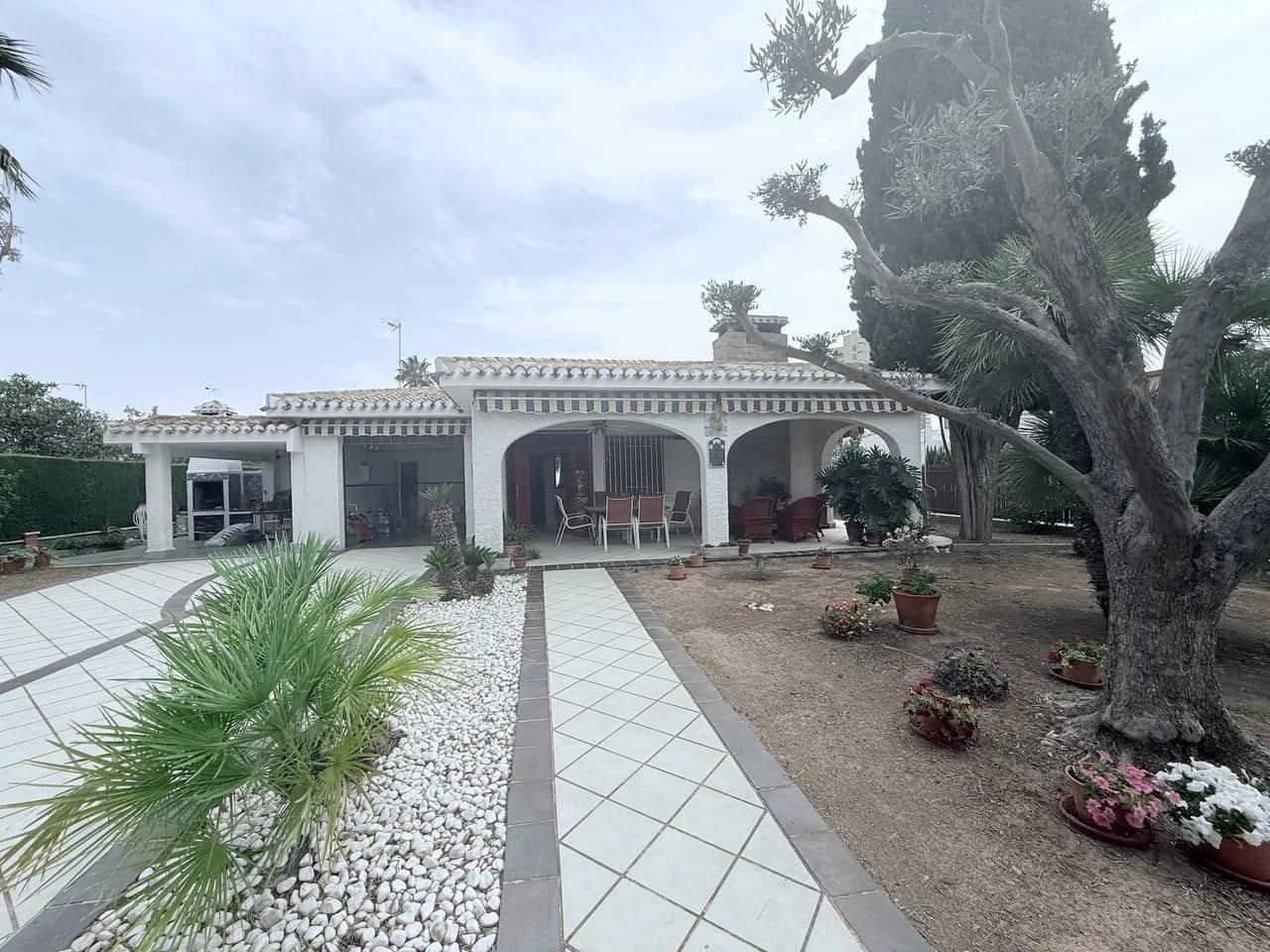 4 soveværelse Villa til salg i Campoamor - € 799.000 (Ref: 9513934)