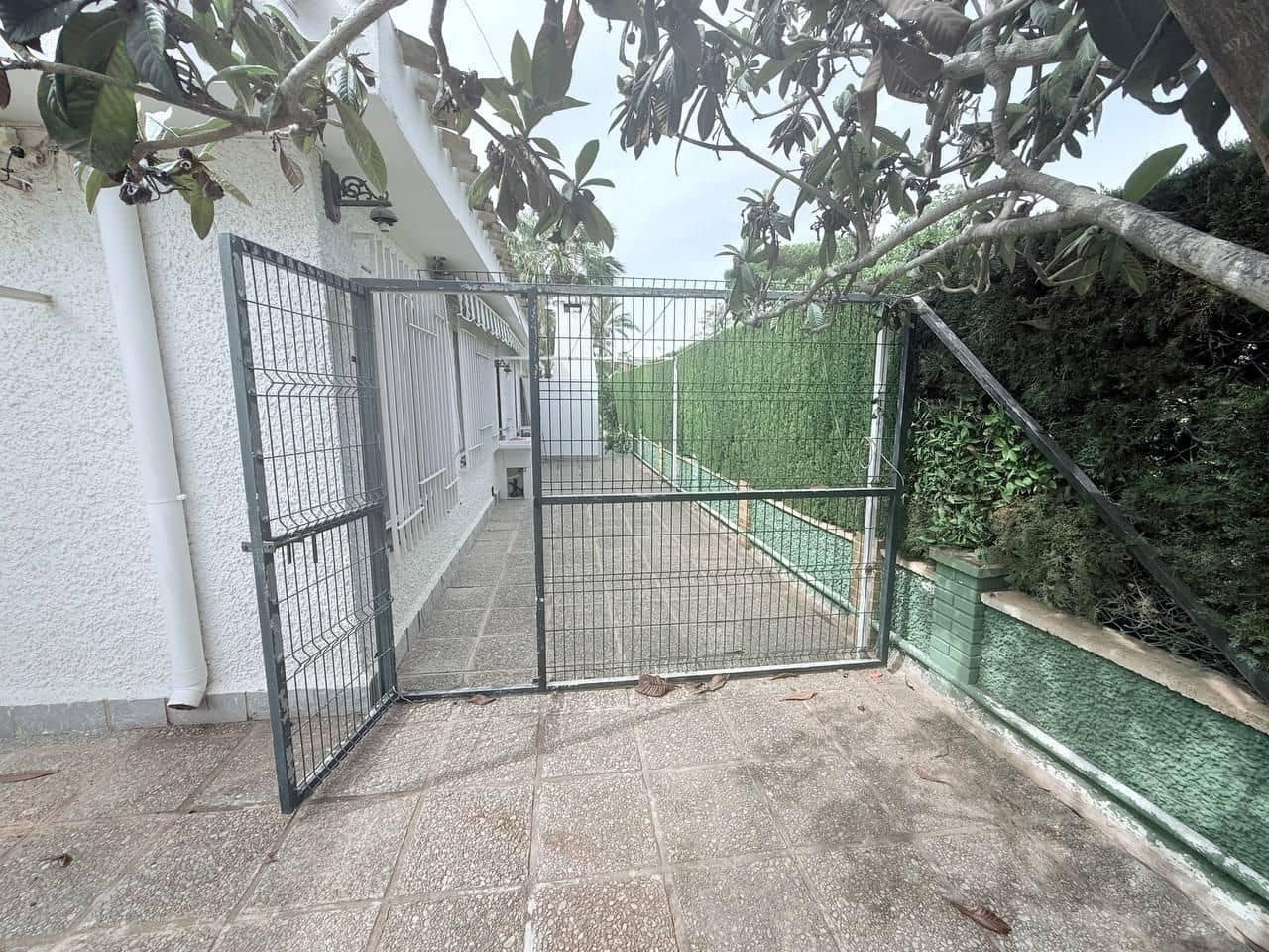 4 soveværelse Villa til salg i Campoamor - € 799.000 (Ref: 9513934)