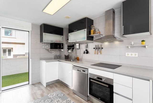 3 soverom Villa til salgs i Centro, Santa Pola med svømmebasseng - € 405 000 (Ref: 9513935)