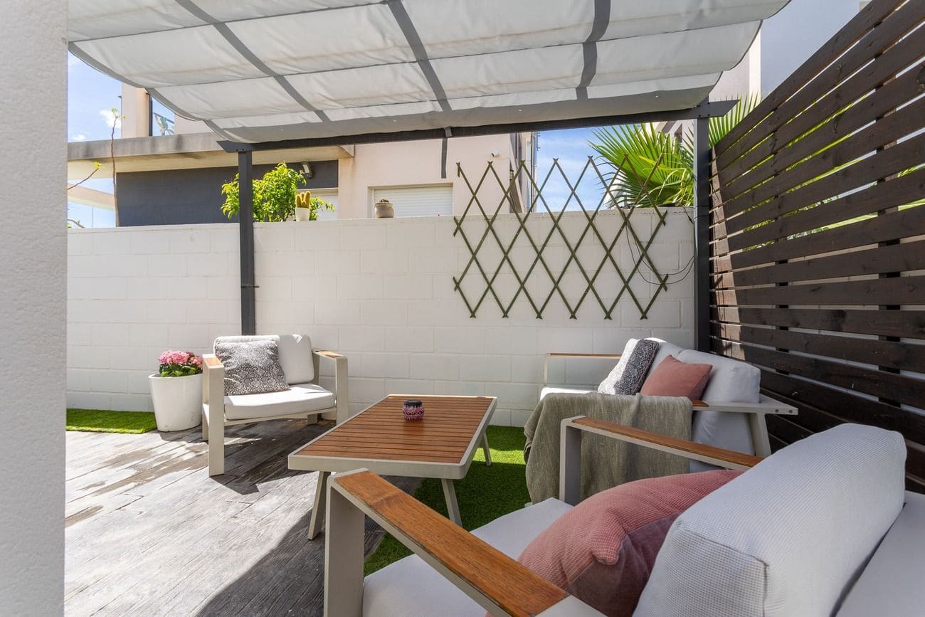 3 soverom Villa til salgs i Santa Pola med svømmebasseng - € 405 000 (Ref: 9513935)