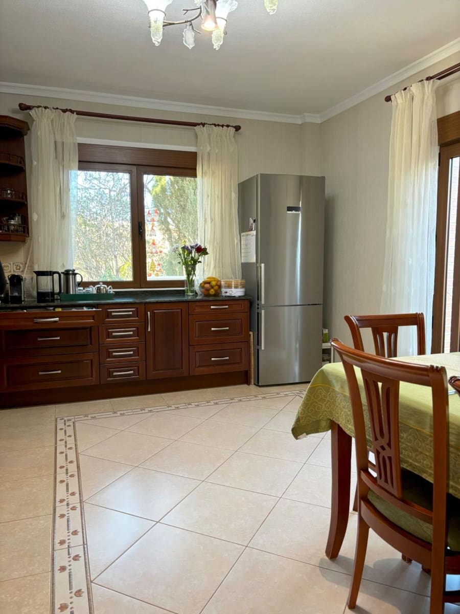 5 bedroom Villa for sale in Rojales with pool - € 630,000 (Ref: 9513936)