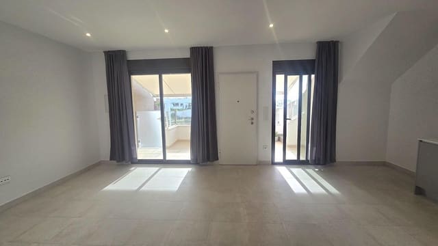 2 makuuhuone Kattohuoneisto myytävänä paikassa Pilar de la Horadada - 262 500 € (Ref: 9513945)