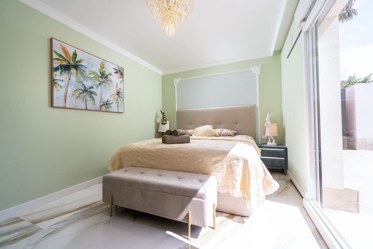 4 quarto Moradia para venda em Torrevieja com piscina - 1 350 000 € (Ref: 9513969)