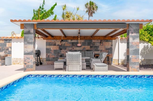 4 soverom Villa til salgs i El Chaparral - La Siesta - La Torreta, Torrevieja med svømmebasseng - € 1 350 000 (Ref: 9513969)