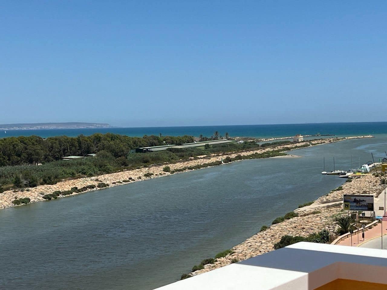 2 bedroom Penthouse for sale in Guardamar del Segura - € 225,000 (Ref: 9513972)