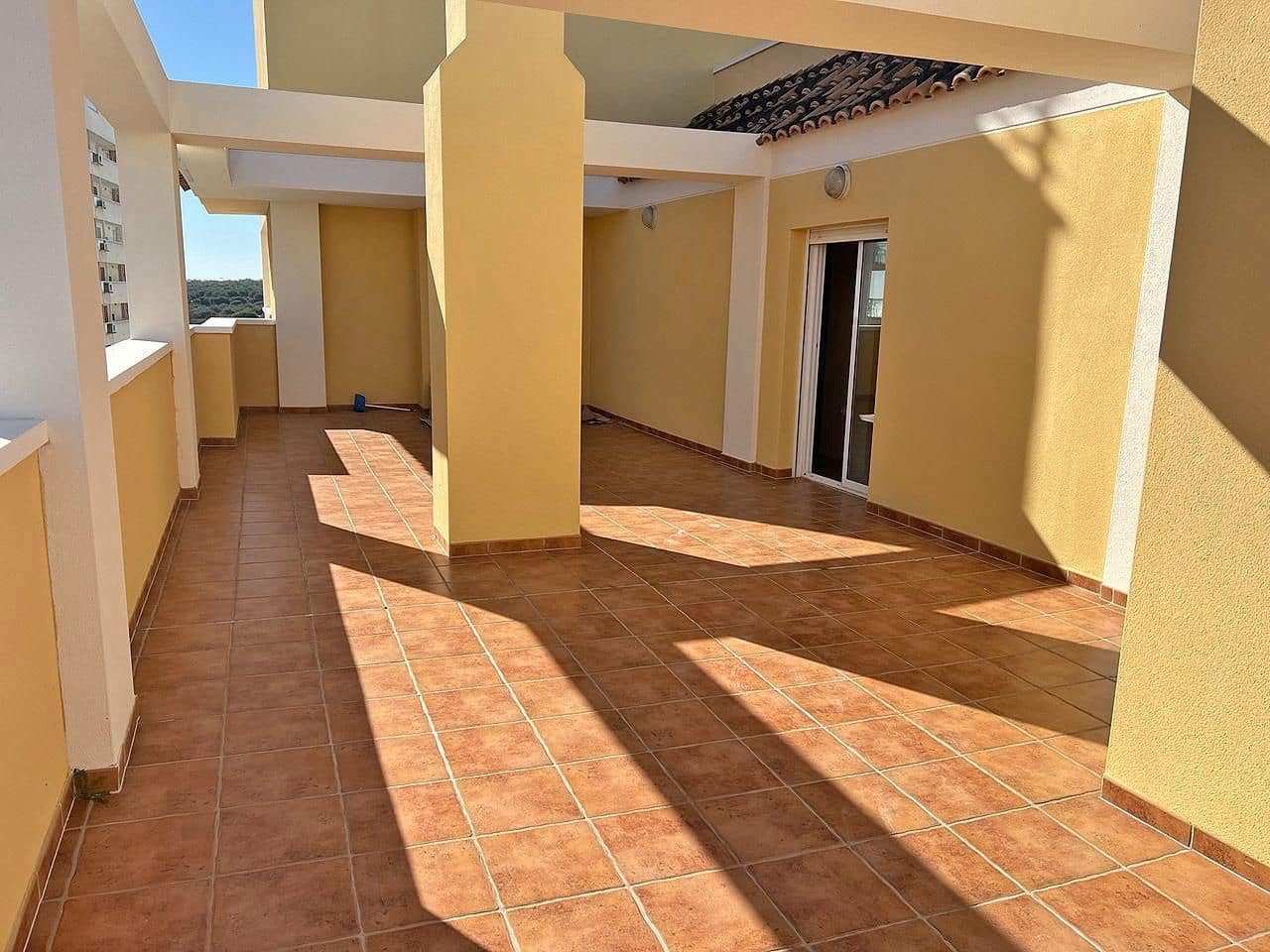 2 bedroom Penthouse for sale in Guardamar del Segura - € 225,000 (Ref: 9513972)