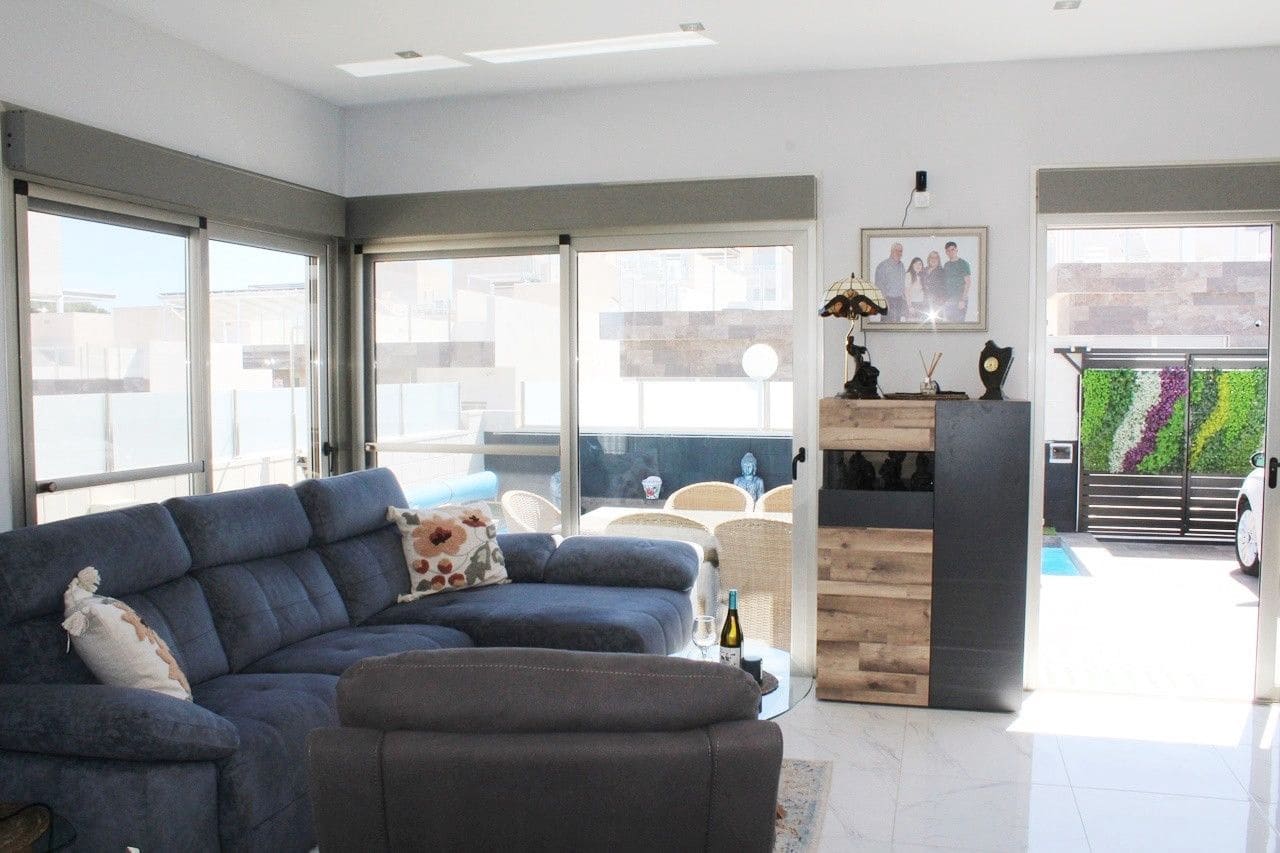 4 chambre Villa/Maison à vendre à La Zenia - 449 950 € (Ref: 9513973)