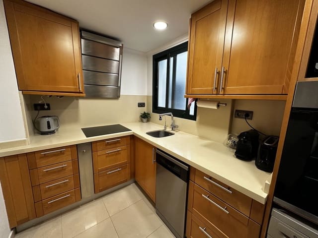 2 slaapkamer Appartement te koop in Guardamar del Segura - € 339.000 (Ref: 9513981)