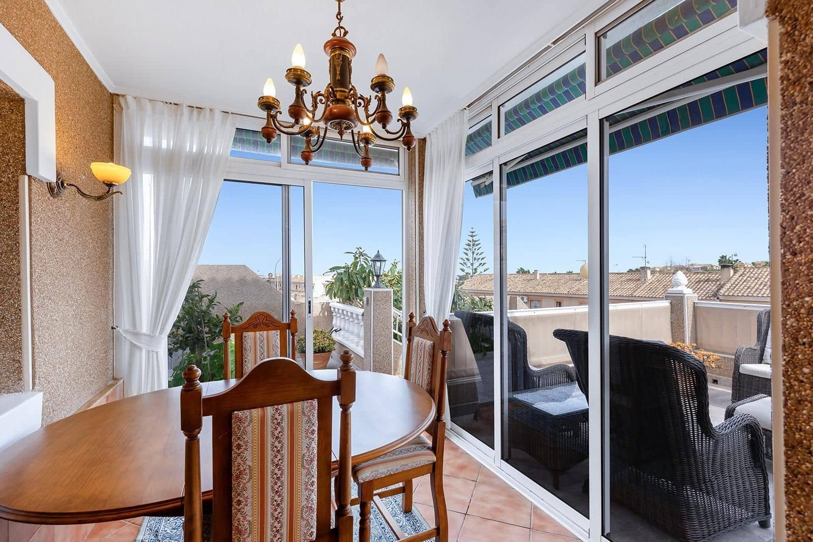 5 sypialnia Willa na sprzedaż w Torrevieja z basenem - 395 000 € (Ref: 9513994)