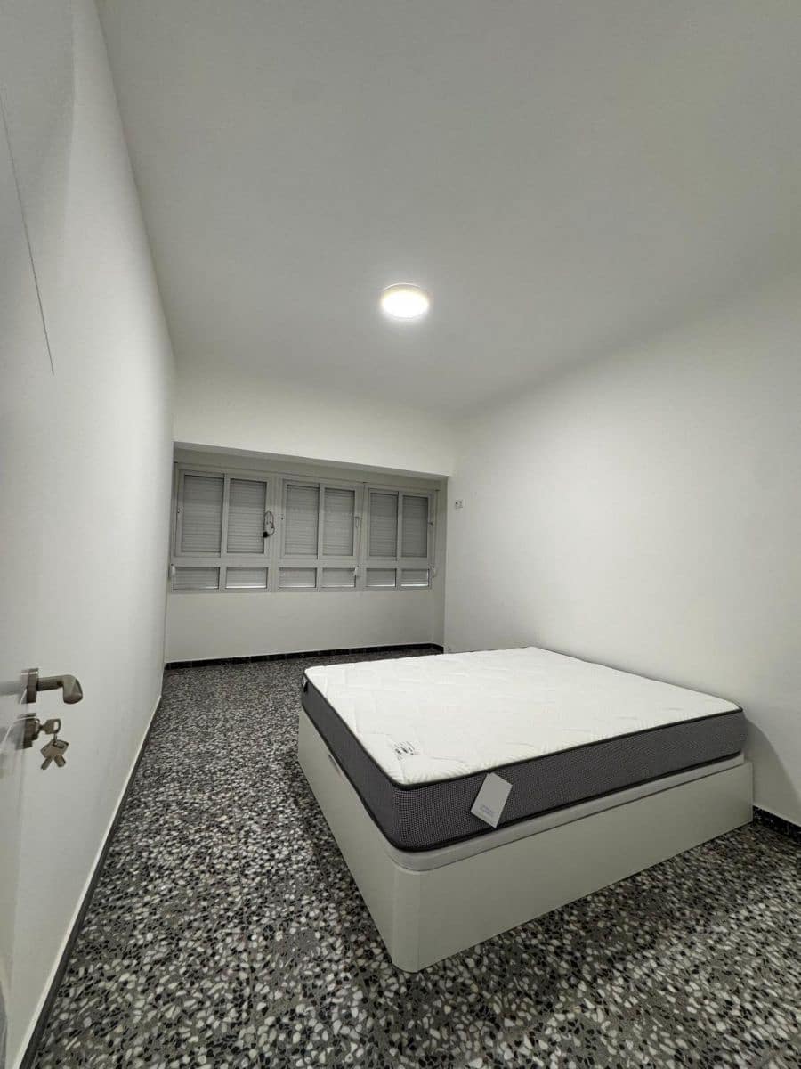 5 sovrum Lägenhet till salu i Torrevieja - 191 000 € (Ref: 9514000)