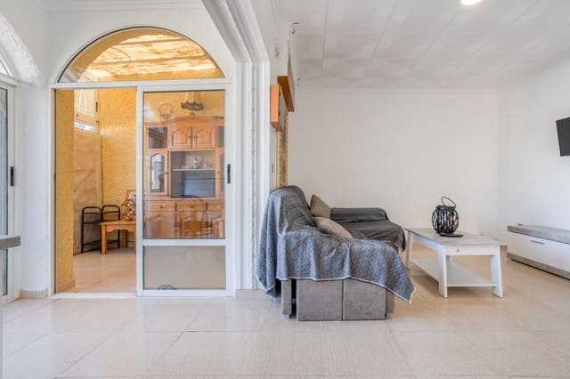 3 chambre Villa/Maison à vendre à San Luis, Torrevieja avec piscine - 330 000 € (Ref: 9514003)
