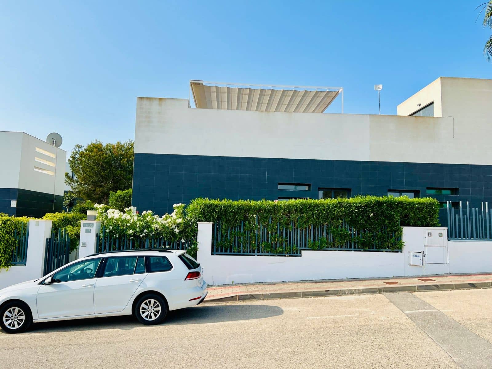 2 bedroom Villa for sale in Algorfa with pool - € 299,000 (Ref: 9514011)