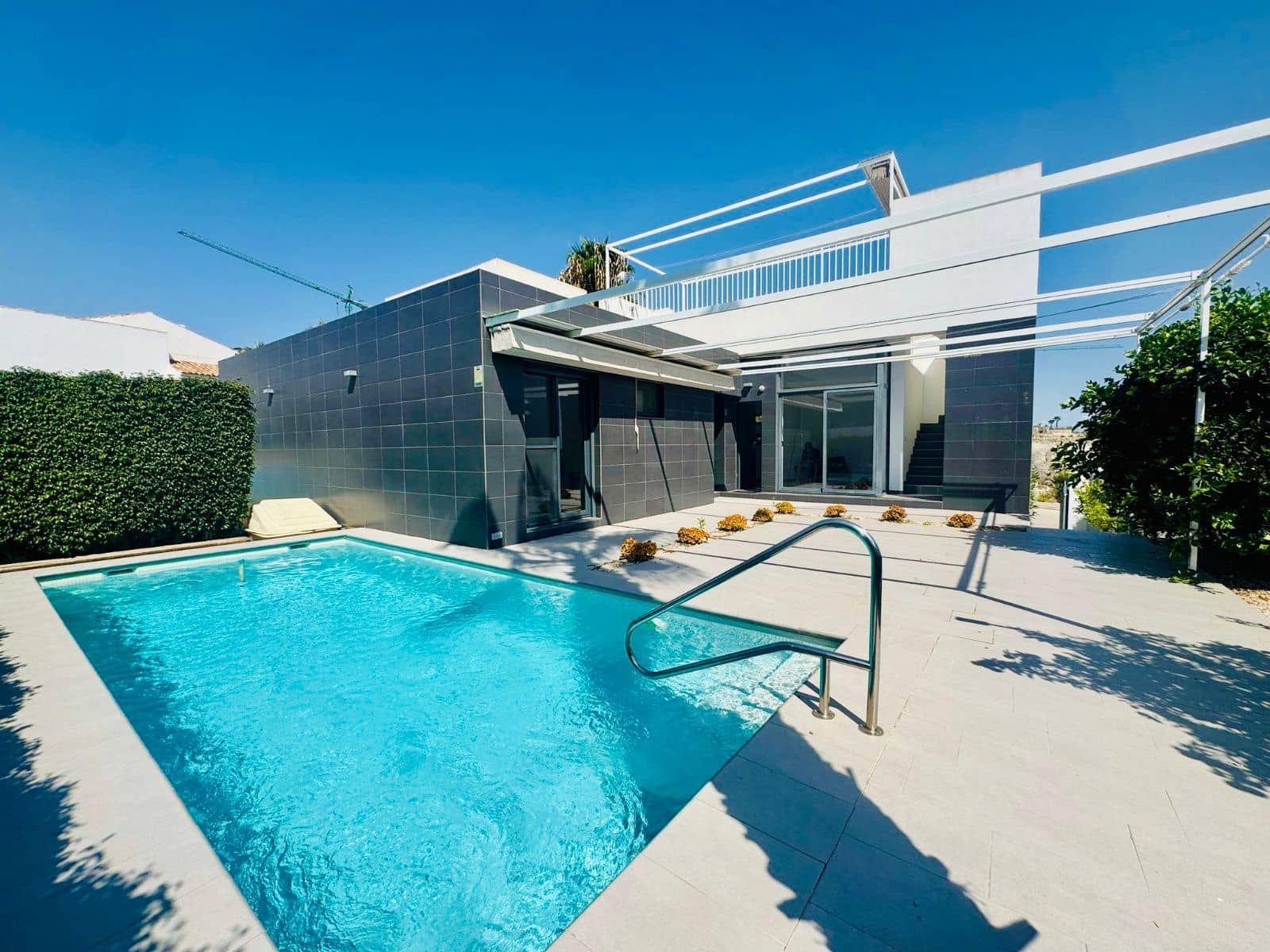 2 bedroom Villa for sale in Algorfa with pool - € 299,000 (Ref: 9514011)