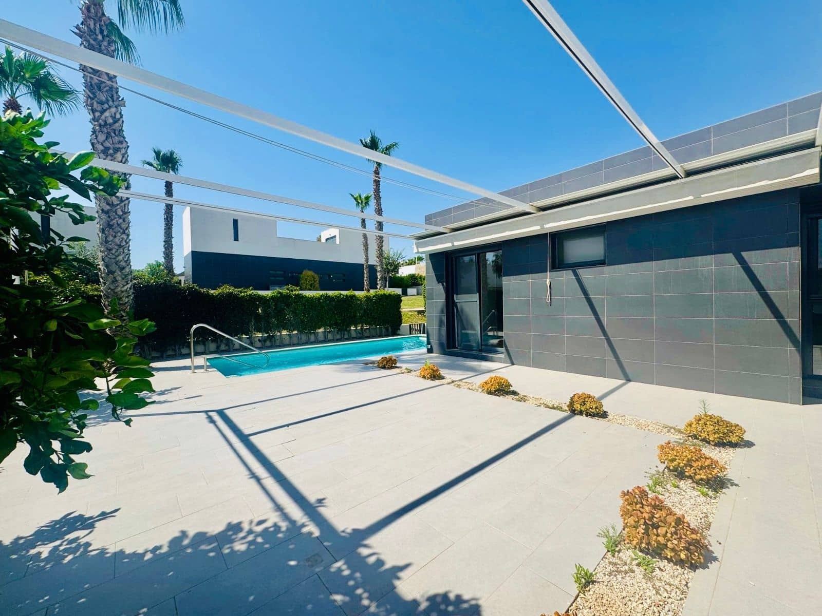 2 bedroom Villa for sale in Algorfa with pool - € 299,000 (Ref: 9514011)