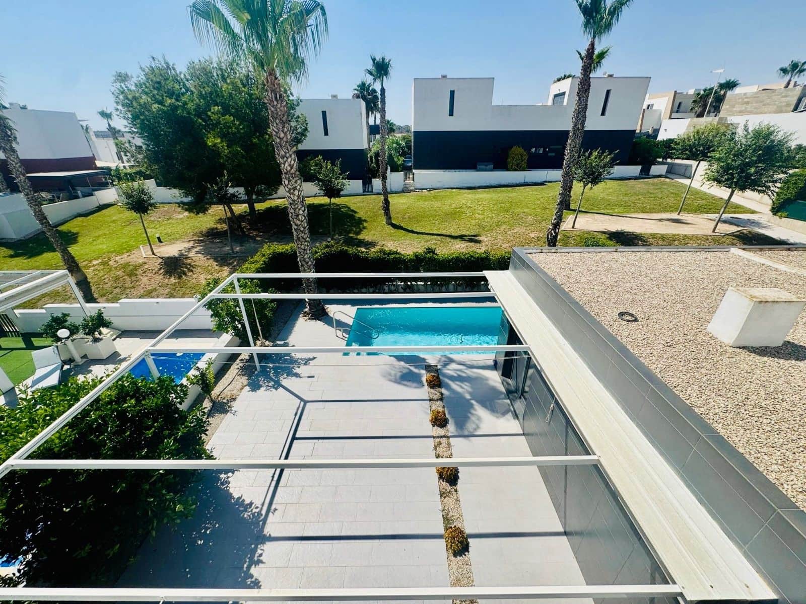 2 bedroom Villa for sale in Algorfa with pool - € 299,000 (Ref: 9514011)