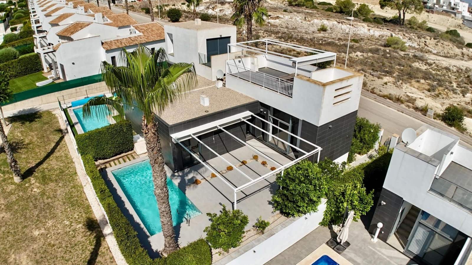 2 bedroom Villa for sale in Algorfa with pool - € 299,000 (Ref: 9514011)