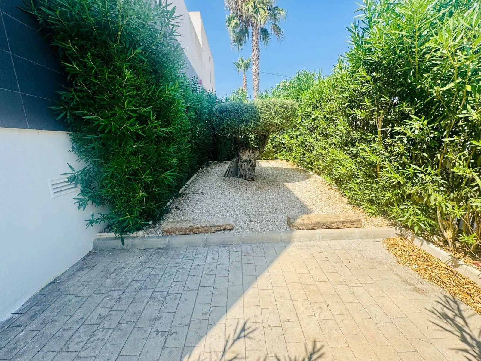 2 bedroom Villa for sale in Algorfa with pool - € 299,000 (Ref: 9514011)