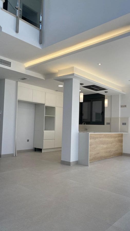 3 bedroom Villa for sale in La Siesta - € 650,000 (Ref: 9514027)