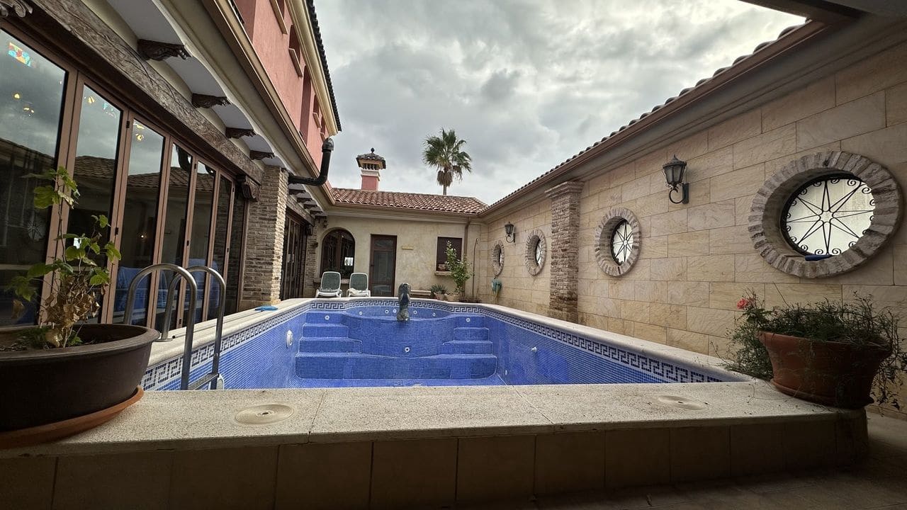 4 bedroom Villa for sale in San Miguel de Salinas - € 990,000 (Ref: 9514042)