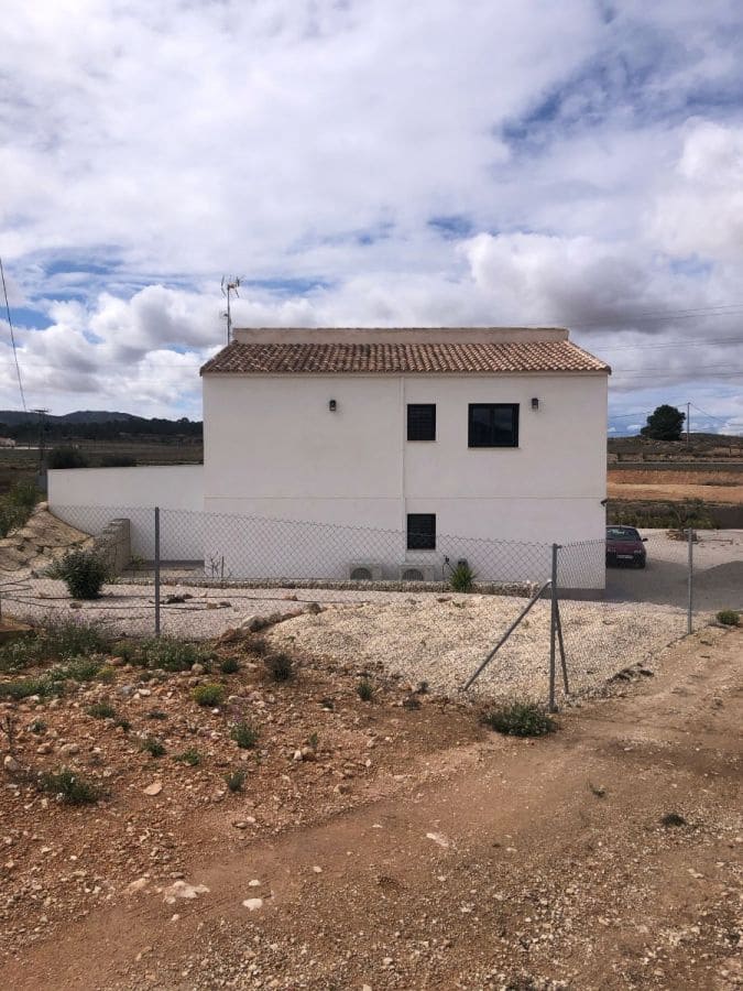 5 Zimmer Villa zu verkaufen in Pinoso - 409.995 € (Ref: 9514043)