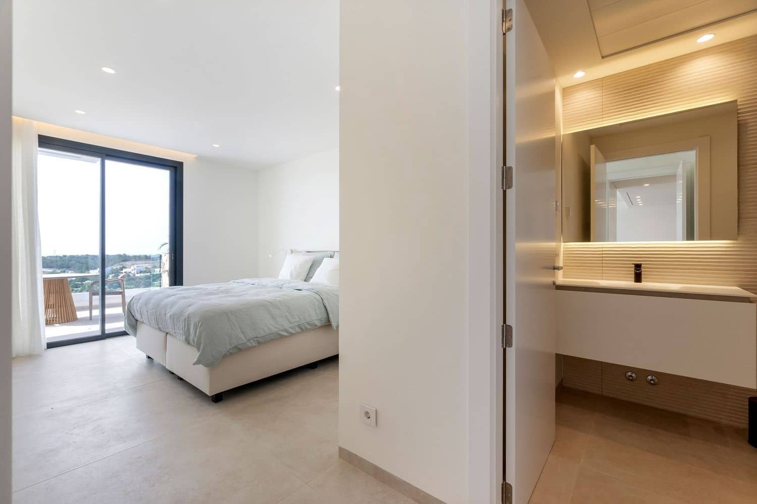 2 sypialnia Mieszkanie na sprzedaż w Las Colinas Golf z basenem garażem - 499 000 € (Ref: 9514045)