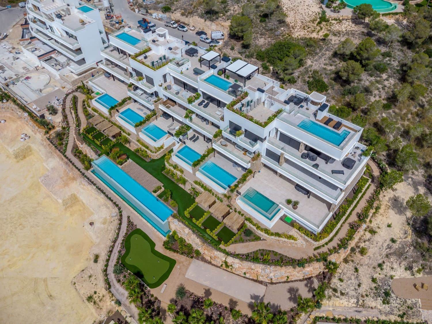 2 sypialnia Mieszkanie na sprzedaż w Las Colinas Golf z basenem garażem - 499 000 € (Ref: 9514045)