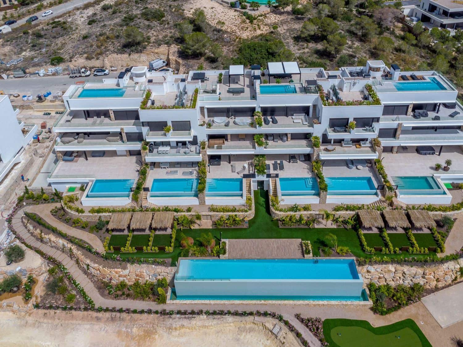 2 sypialnia Mieszkanie na sprzedaż w Las Colinas Golf z basenem garażem - 499 000 € (Ref: 9514045)