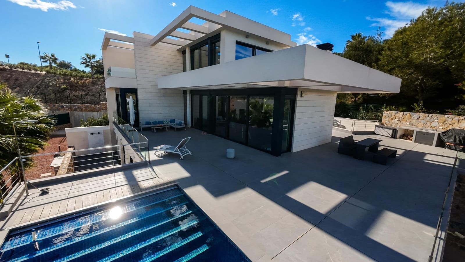 6 bedroom Villa for sale in Las Colinas Golf with garage - € 2,195,000 (Ref: 9514055)