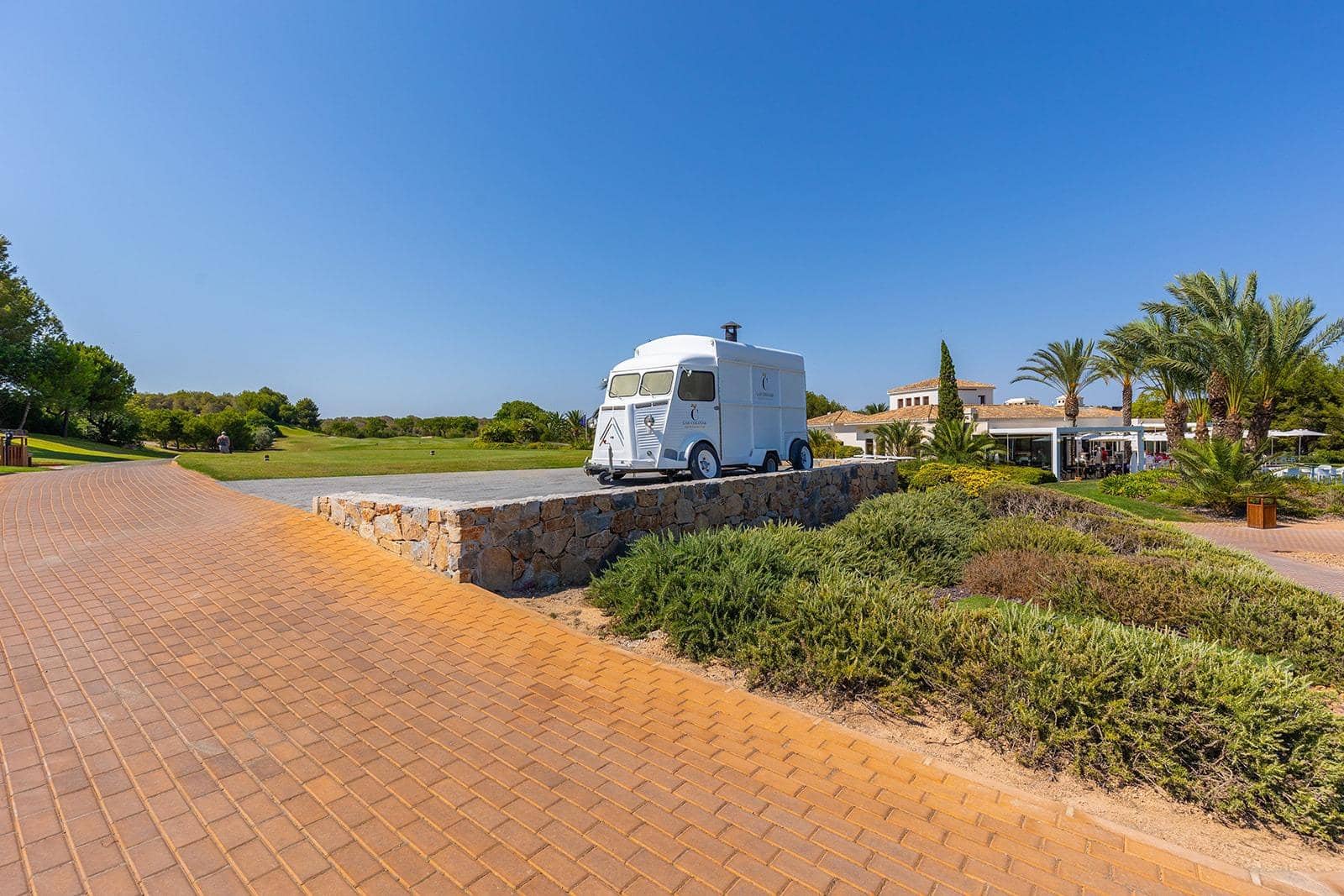 4 slaapkamer Villa te koop in Las Colinas Golf met garage - € 1.700.000 (Ref: 9514056)