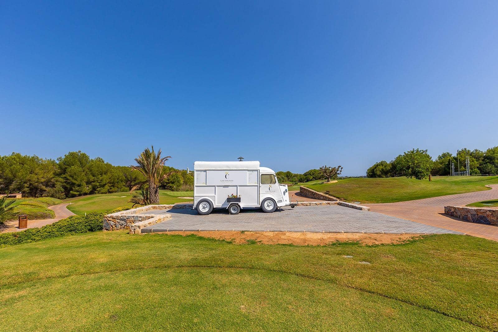 4 slaapkamer Villa te koop in Las Colinas Golf met garage - € 1.700.000 (Ref: 9514056)