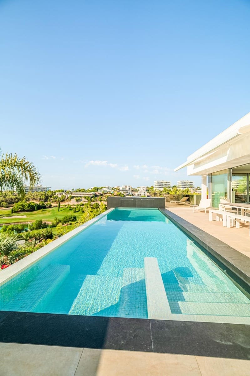 4 bedroom Villa for sale in Las Colinas Golf with garage - € 2,200,000 (Ref: 9514057)