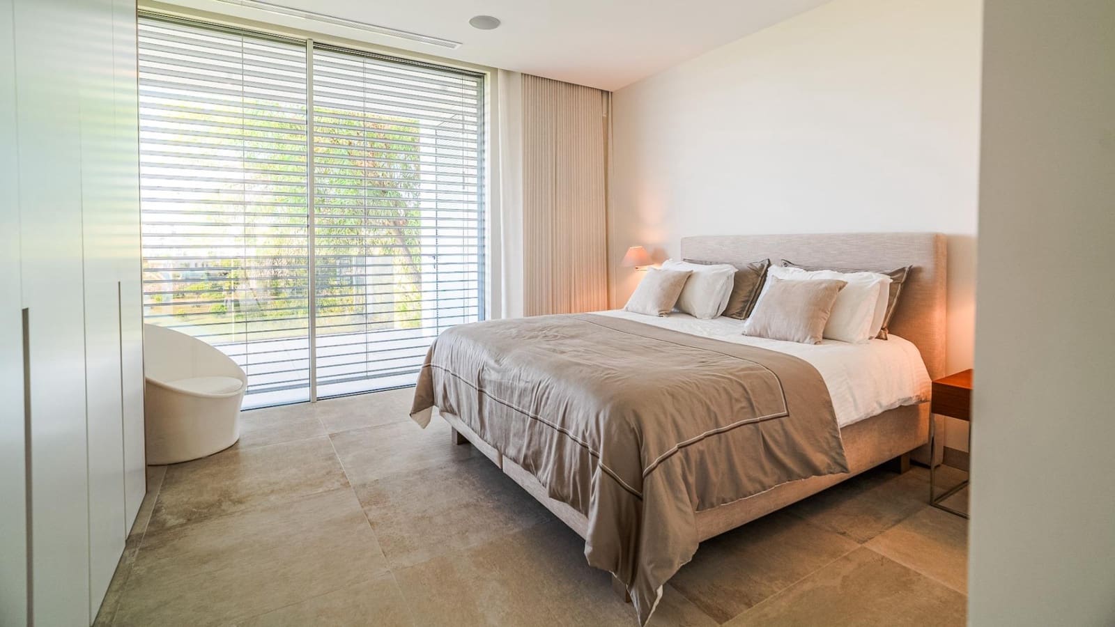 4 bedroom Villa for sale in Las Colinas Golf with garage - € 2,200,000 (Ref: 9514057)