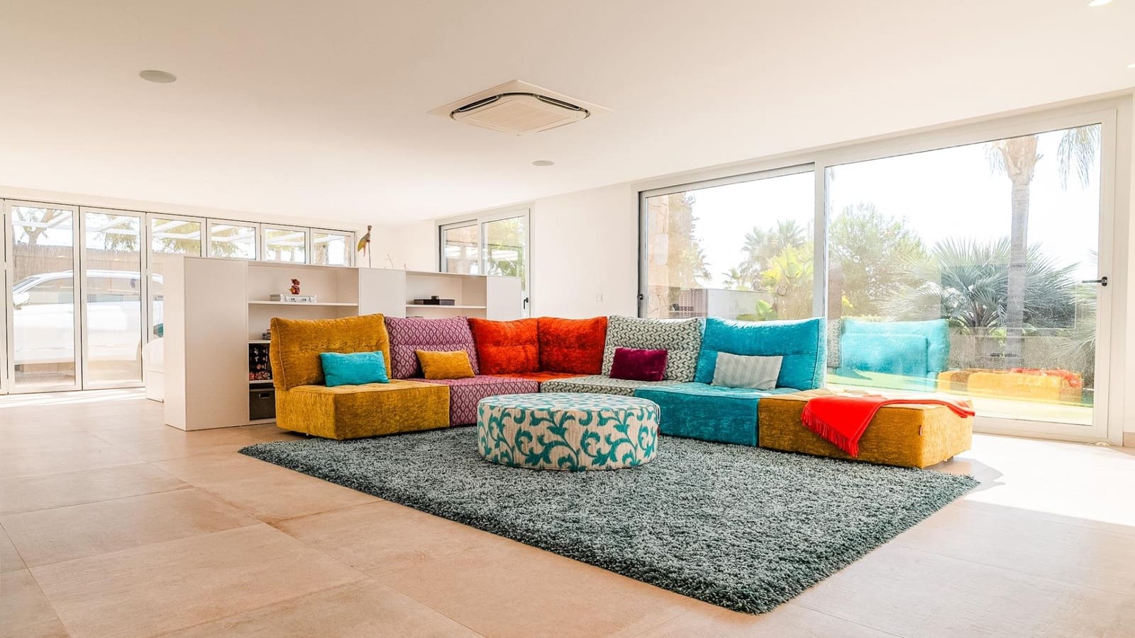 4 bedroom Villa for sale in Las Colinas Golf with garage - € 2,200,000 (Ref: 9514057)