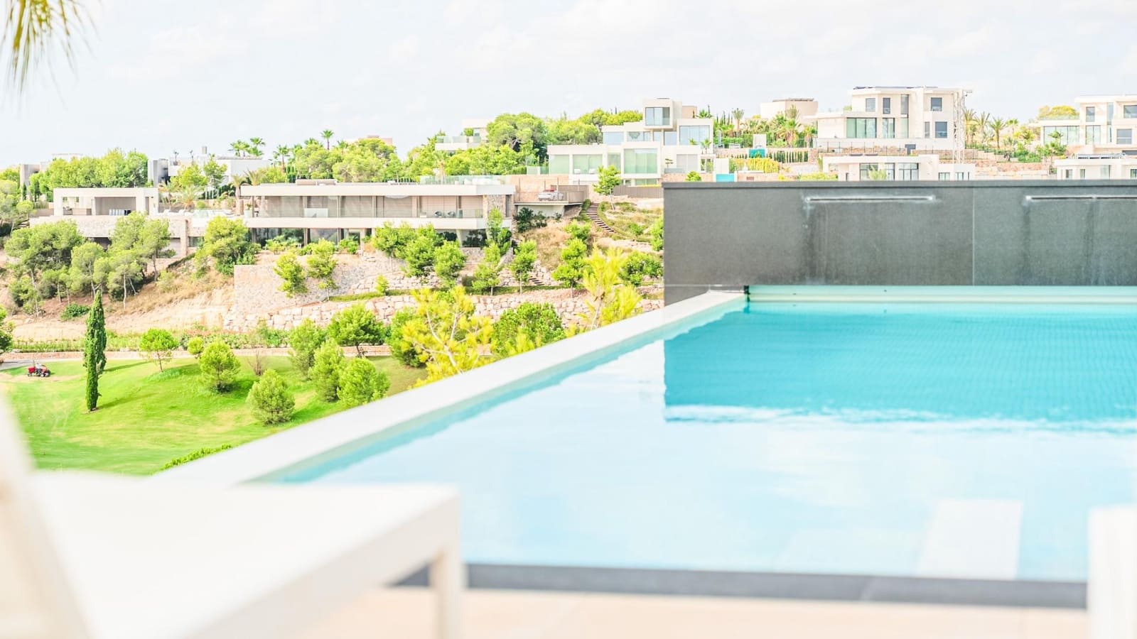 4 bedroom Villa for sale in Las Colinas Golf with garage - € 2,200,000 (Ref: 9514057)