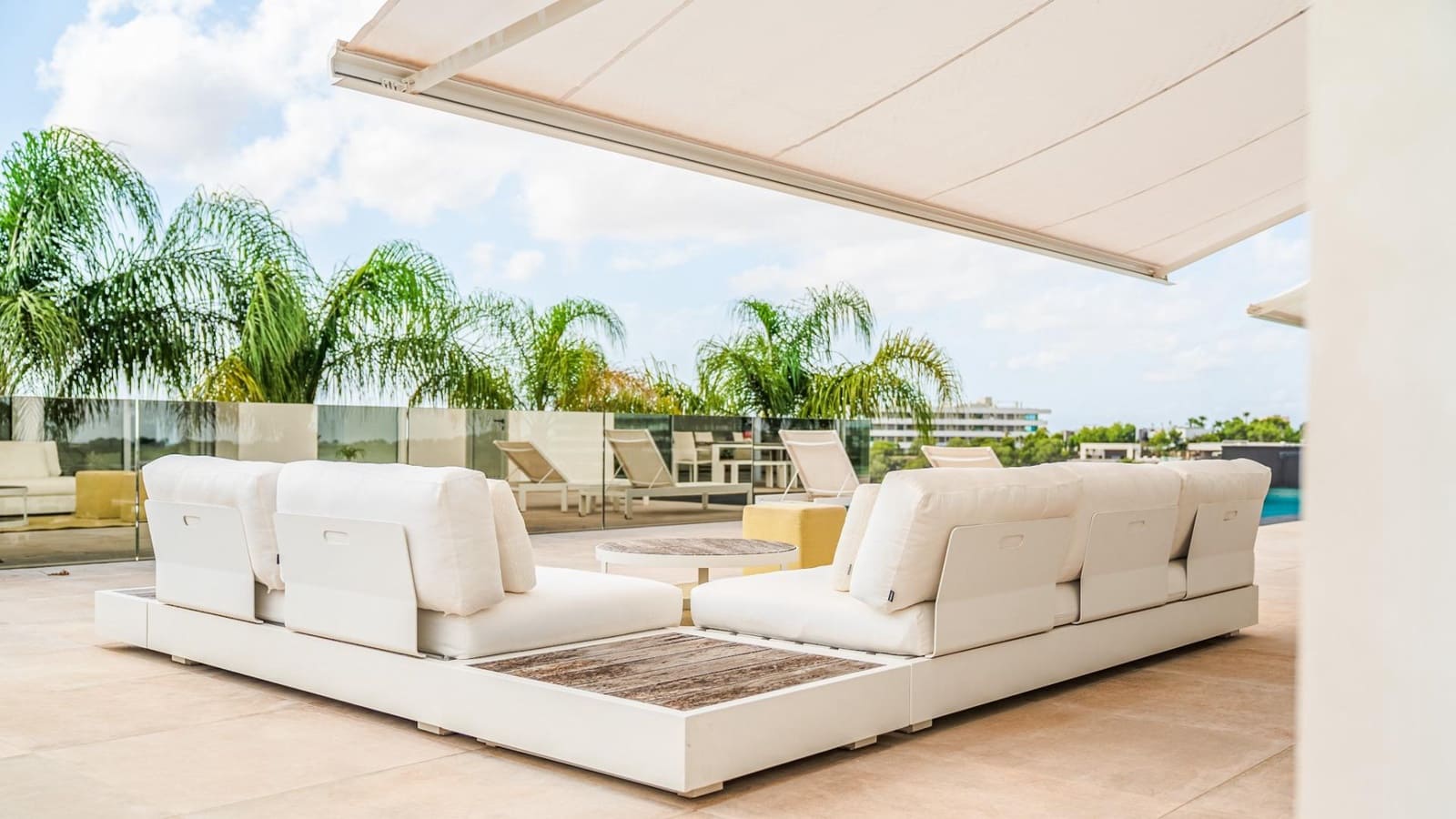 4 bedroom Villa for sale in Las Colinas Golf with garage - € 2,200,000 (Ref: 9514057)