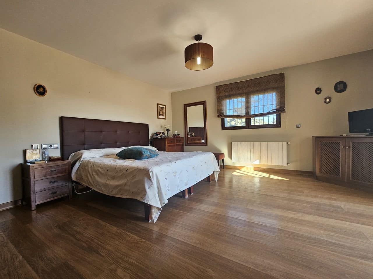 5 bedroom Villa for sale in Atamaria - € 2,300,000 (Ref: 9514071)