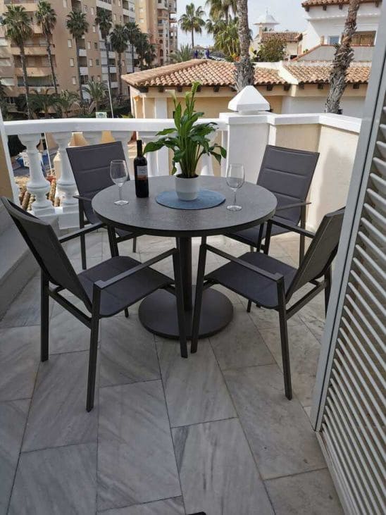 2 soveværelse Penthouse til salg i Torrevieja med swimmingpool - € 299.000 (Ref: 9514075)