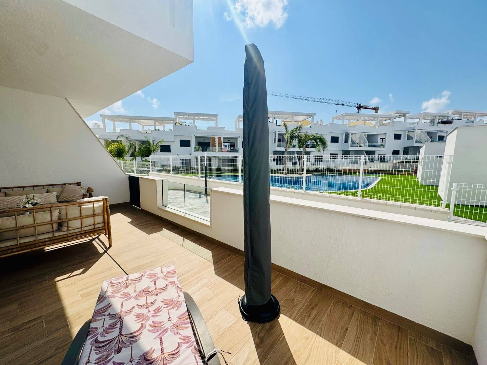 2 slaapkamer Appartement te koop in Los Balcones met zwembad - € 299.000 (Ref: 9514111)