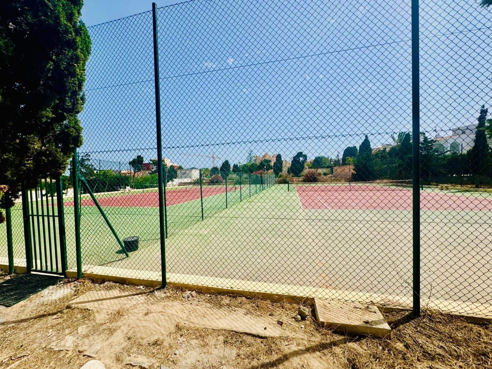 3 slaapkamer Appartement te koop in La Mata met zwembad - € 269.000 (Ref: 9514113)