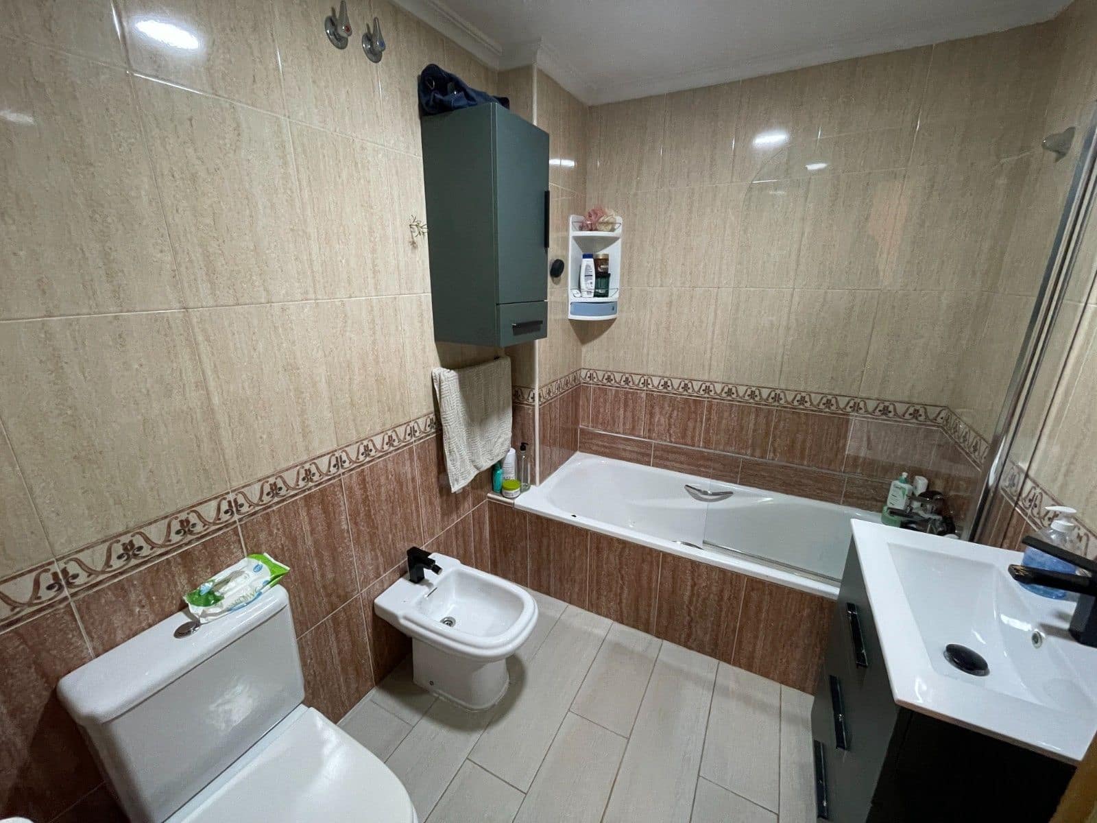 Apartamento de 4 habitaciones en Torrevieja en venta - 270.000 € (Ref: 9514122)