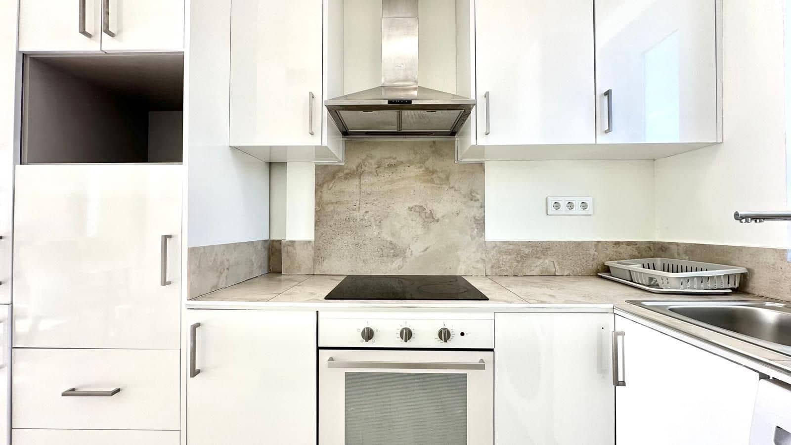 2 sovrum Lägenhet till salu i Cala de Finestrat med pool - 300 000 € (Ref: 9514125)