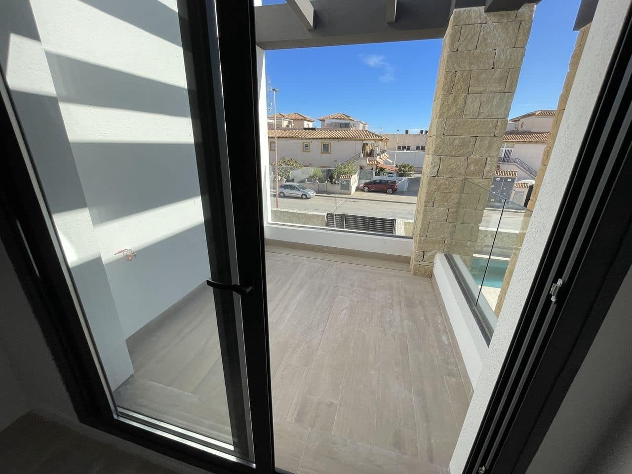 4 bedroom Apartment for sale in Pilar de la Horadada with garage - € 575,000 (Ref: 9514133)