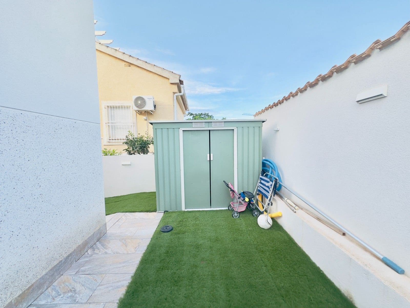 3 soveværelse Villa til salg i La Florida med swimmingpool garage - € 340.000 (Ref: 9514137)