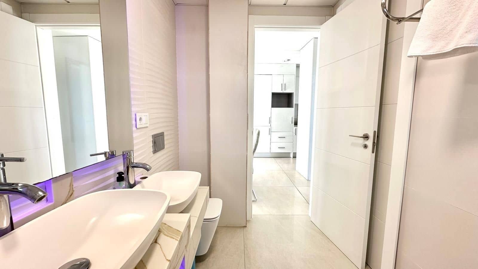 2 makuuhuone Huoneisto myytävänä paikassa Cala de Finestrat mukana uima-altaan - 290 000 € (Ref: 9514139)